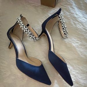 Badgley Mischka Jewel, Navy Satin Kitten heels
